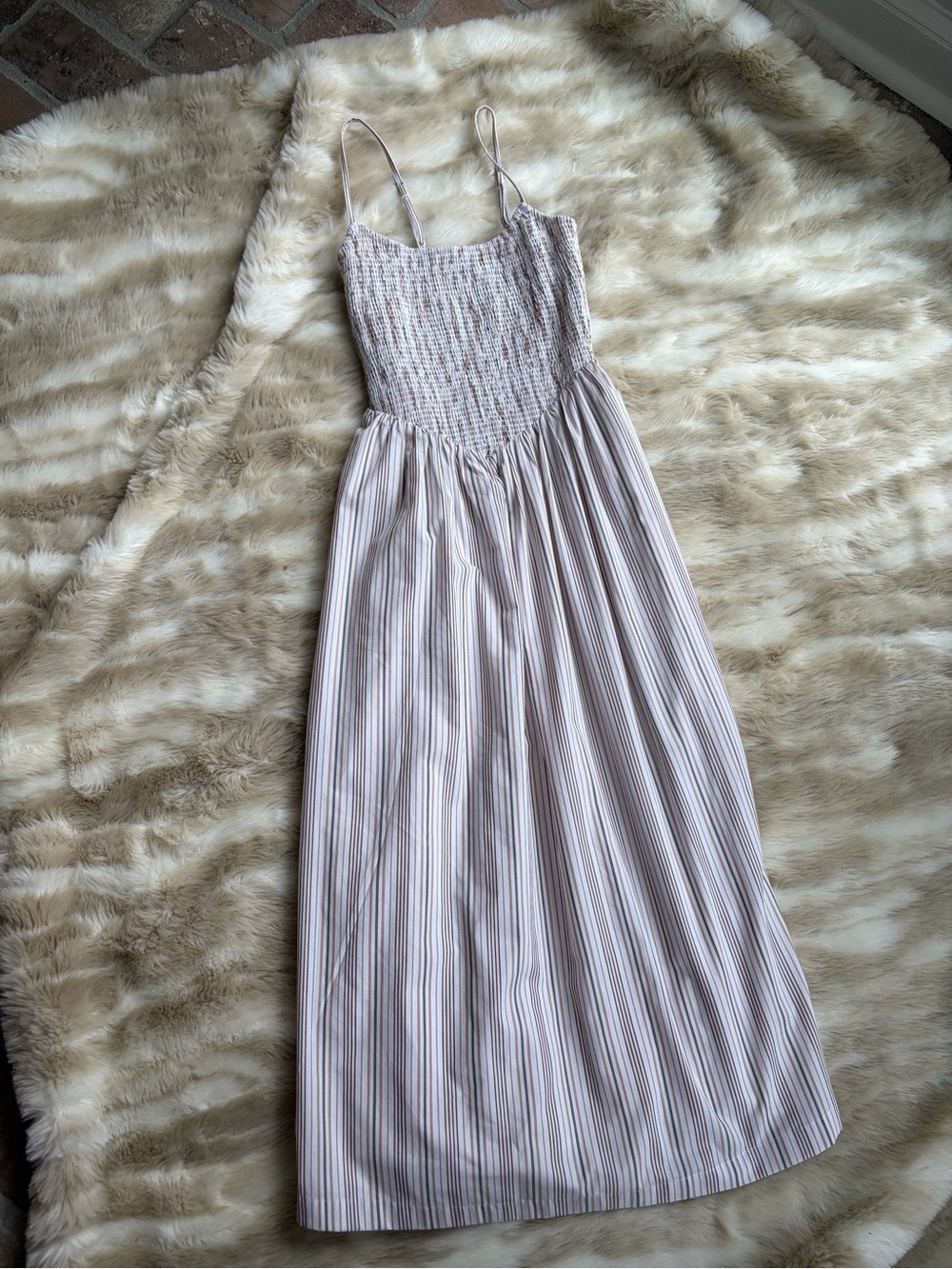 Abercrombie Sydney Midi dress